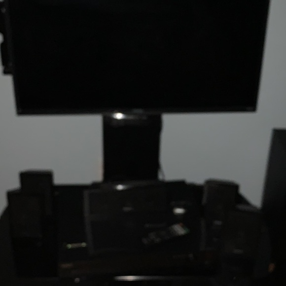 GLASS TV STAND - Picture 3 of 3